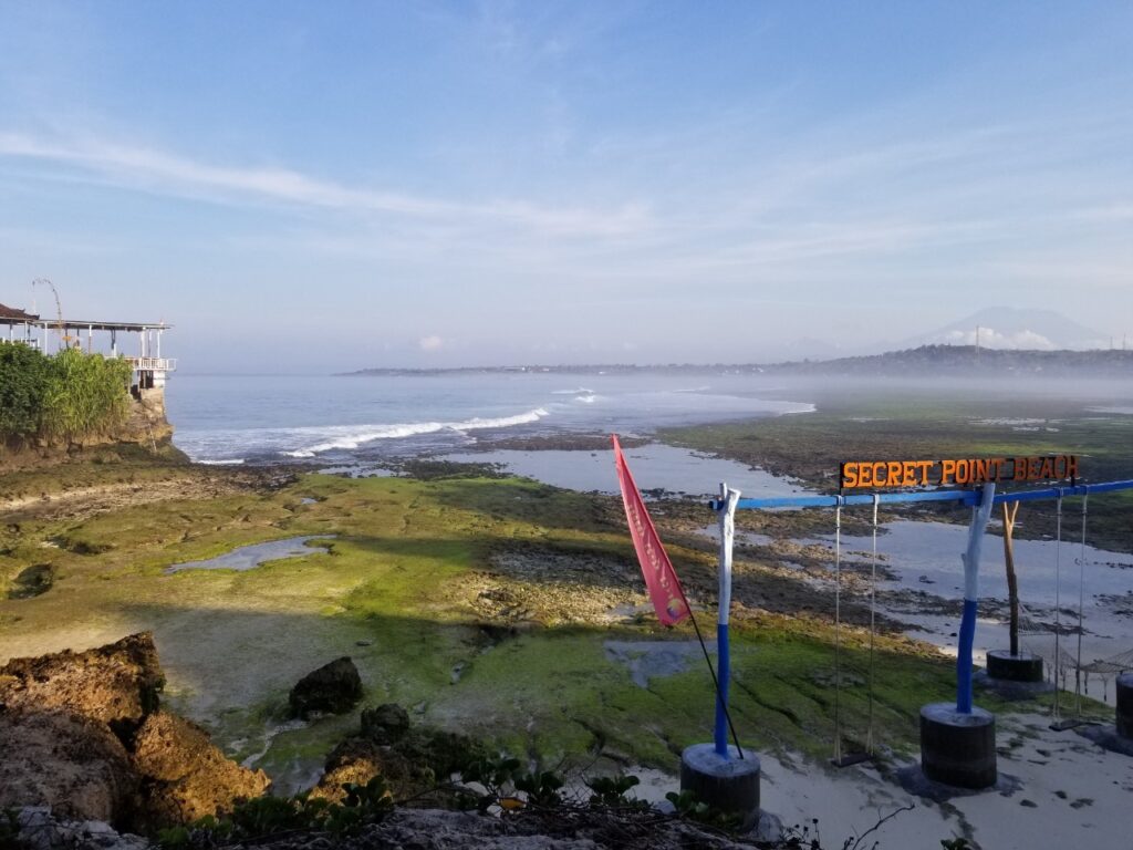 チュニガン島　Secret Point Beach